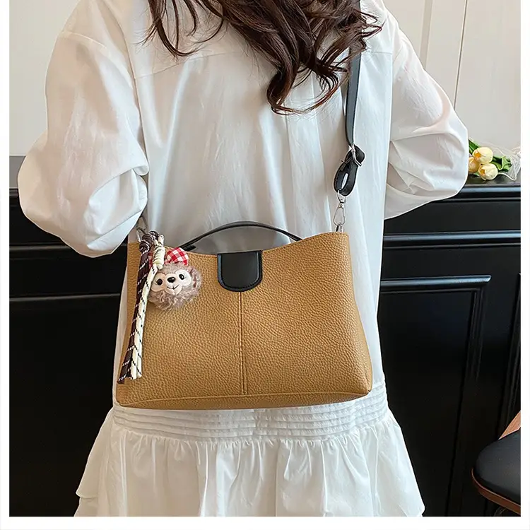 2025 Women's White Leather Shoulder Crossbody Bag with Cute Charm — feature 12