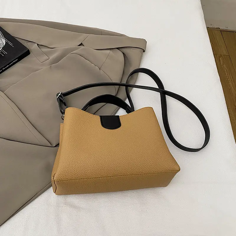 2025 Women's White Leather Shoulder Crossbody Bag with Cute Charm - Image 3