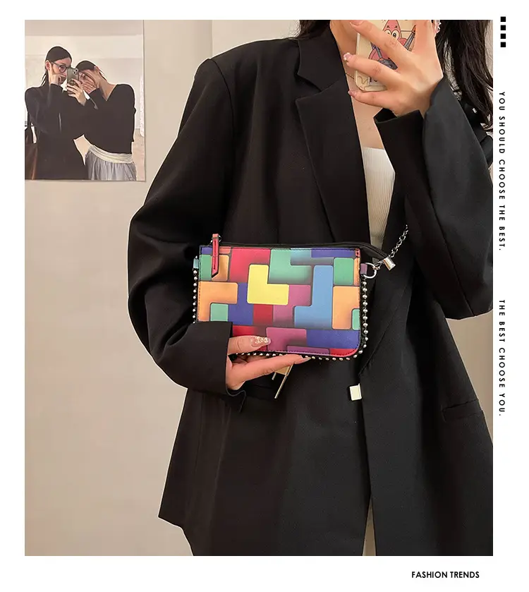 Women's Painted Colorful Chain Crossbody Bag 2025 — feature 1