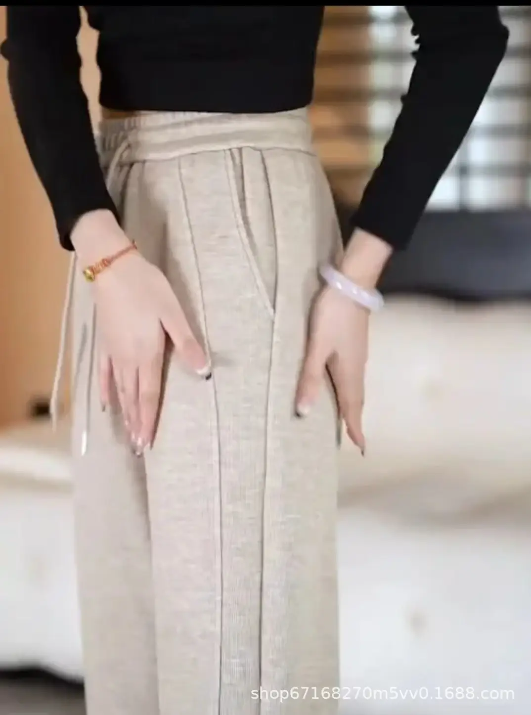 Maroon Drawstring Loose Waist Slimming Pants — feature 9