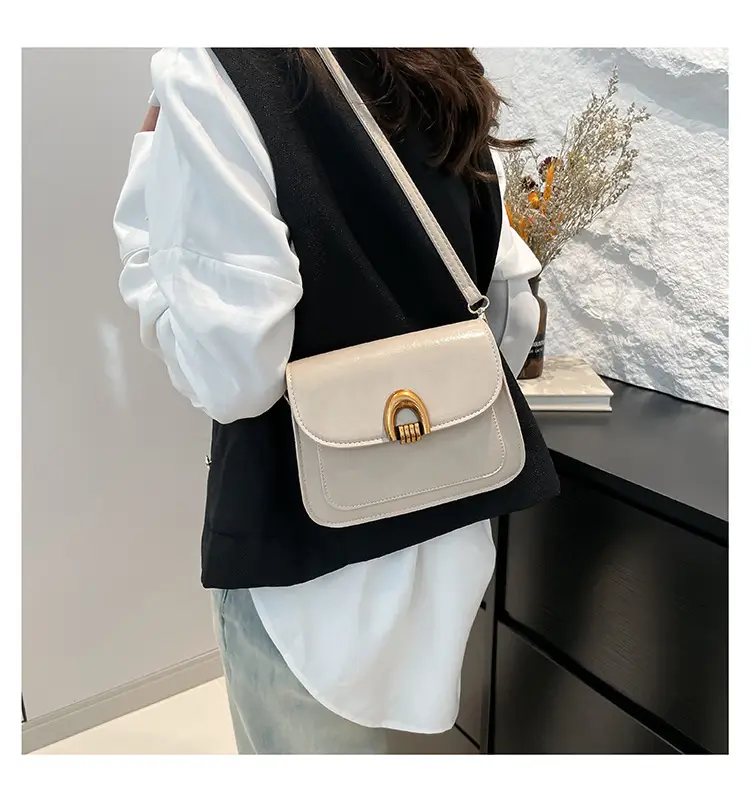 Women's Oil Wax Leather Shoulder Bag 2025 Spring Festival — feature 12