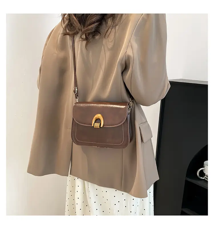Women's Oil Wax Leather Shoulder Bag 2025 Spring Festival — feature 17