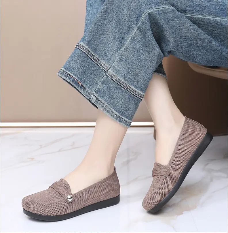 Old Beijing cloth shoes women's single-layer shoes fly woven surface comfortable breathable leap month mother shoes soft soled non-slip middle-aged and elderly milk shoes — feature 18