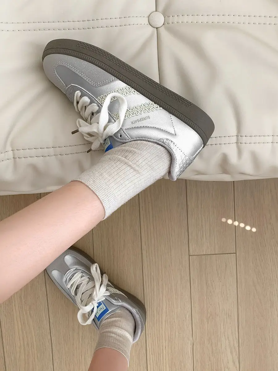 Women's Blue Retro Training Shoes 2025 — feature 3