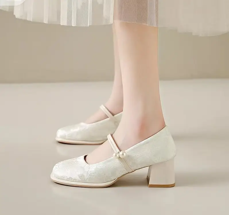 New Chinese Mary Jane Shoes Spring 2025 Pearl Jacquard — feature 12