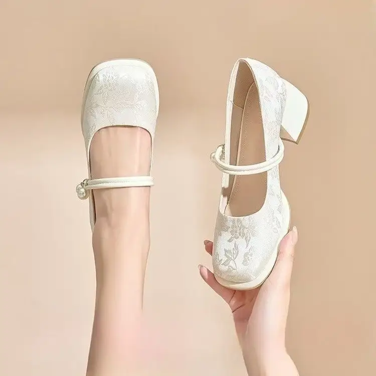New Chinese Mary Jane Shoes Spring 2025 Pearl Jacquard — feature 5