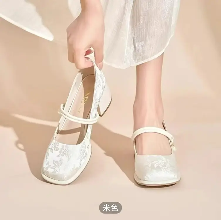 New Chinese Mary Jane Shoes Spring 2025 Pearl Jacquard — feature 7