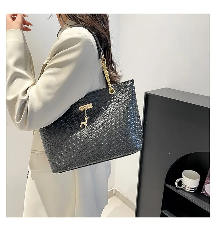 2025 Spring Women's Solid Color Shoulder Bags — feature 10