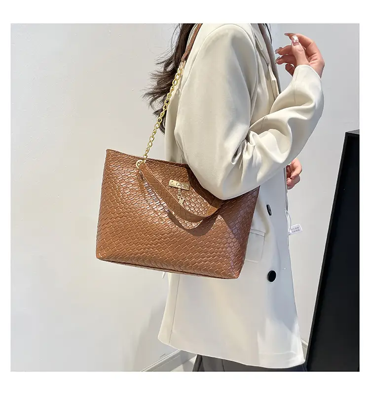 2025 Spring Women's Solid Color Shoulder Bags — feature 14