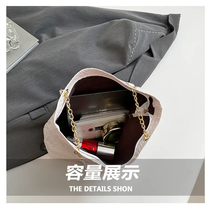 2025 Spring Women's Solid Color Shoulder Bags — feature 7