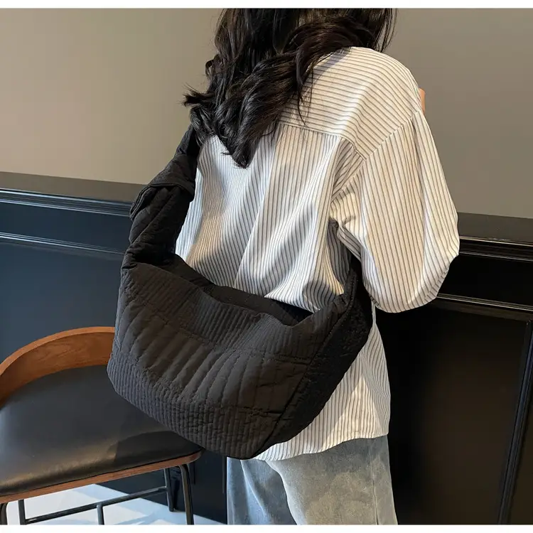 Women's New Korean Style Quilted Shoulder Bag with Wide Strap — feature 27