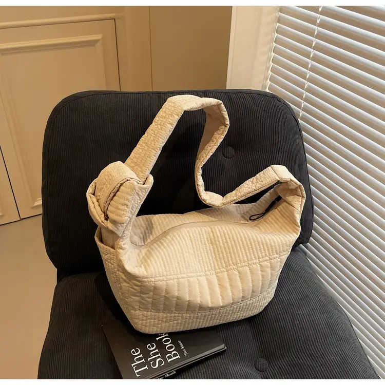 Women's New Korean Style Quilted Shoulder Bag with Wide Strap — feature 36