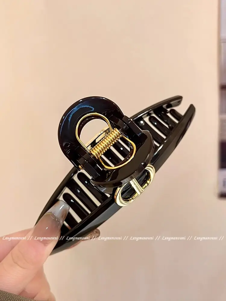 Retro Gold Shark Clip Hair Accessory for Women — feature 15