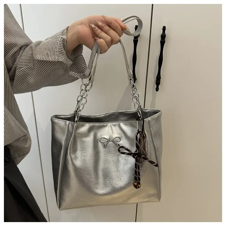 Silver Butterfly Shoulder Bag for Women 2025 — feature 7