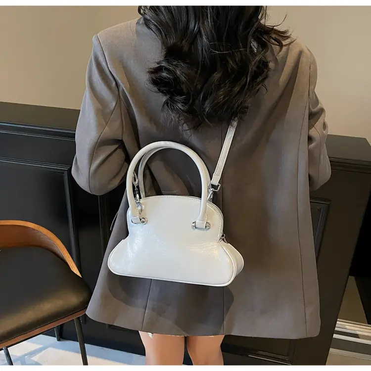 Black Crossbody Shell Bag for Women Spring Summer 2026 — feature 37