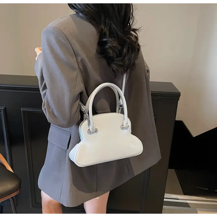 Black Crossbody Shell Bag for Women Spring Summer 2026 — feature 38