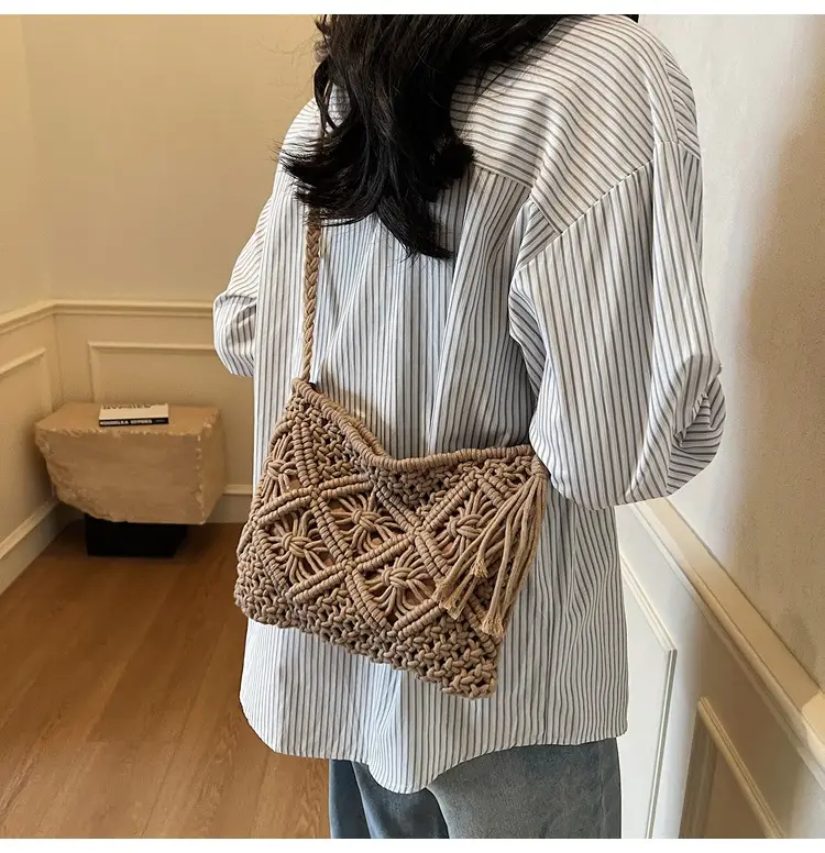 Women's White Woven Crossbody Bag Niche Design — feature 14