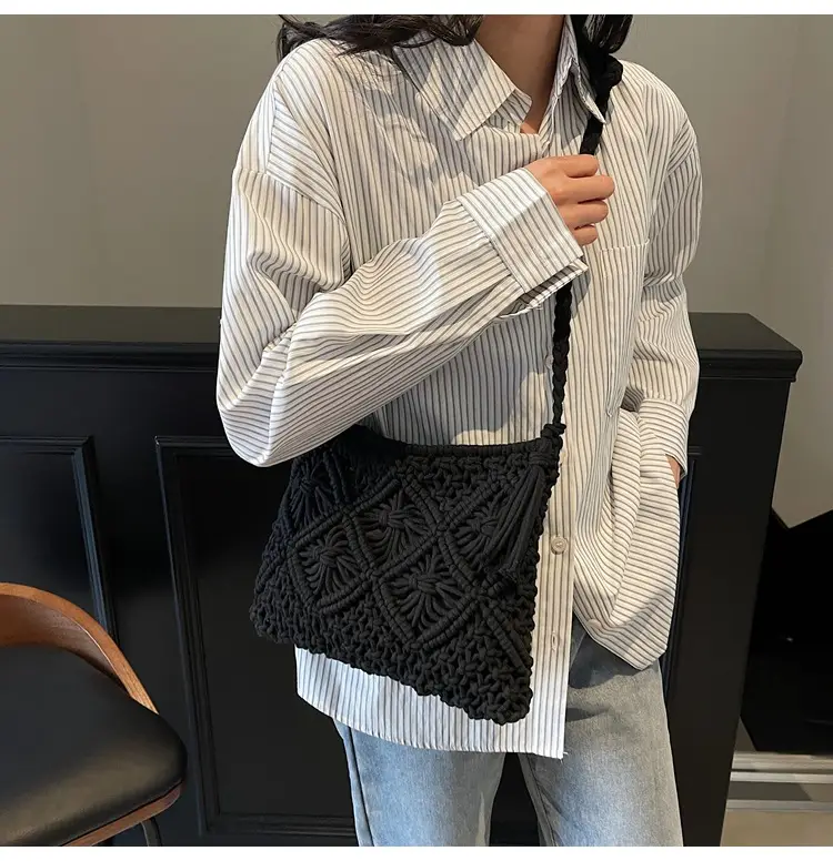 Women's White Woven Crossbody Bag Niche Design — feature 7