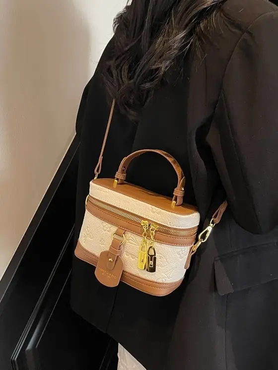 Women's Crossbody Leather Zipper Bag Tan Beige - Image 5