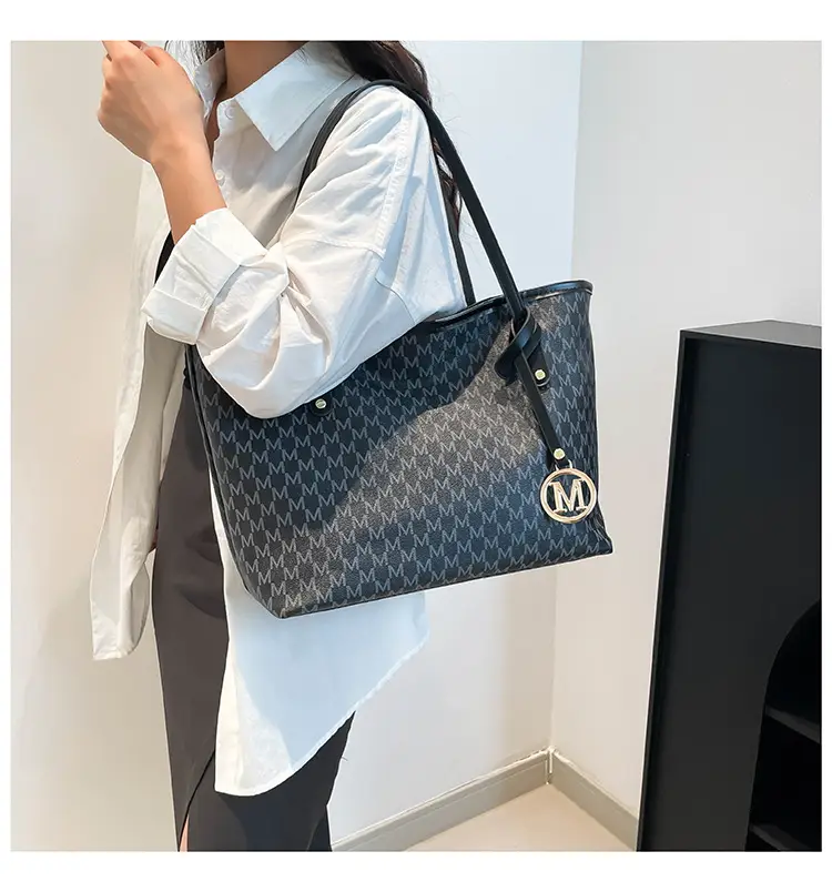 Women's 2025 Spring Shoulder Bag Large Capacity Brown Monogram — feature 10