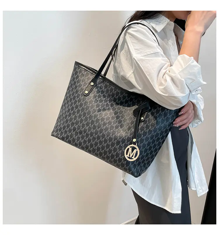 Women's 2025 Spring Shoulder Bag Large Capacity Brown Monogram — feature 12