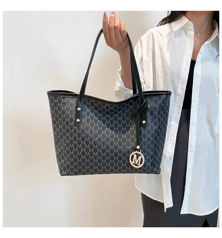 Women's 2025 Spring Shoulder Bag Large Capacity Brown Monogram — feature 9