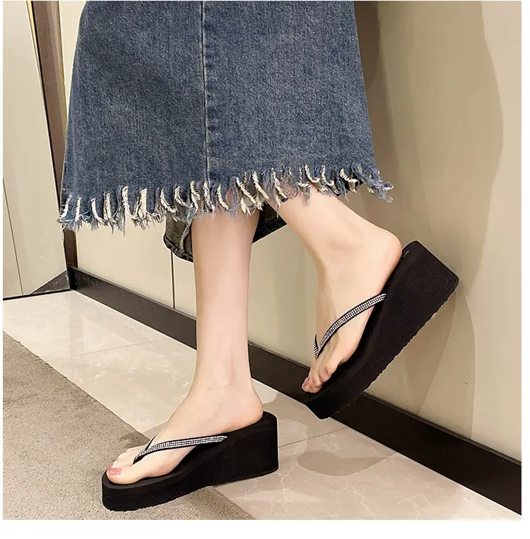 Rhinestone Fashion Clip Thick Bottom Flip-Flops Women's Outer Wear Summer Middle Heel Non-slip Wear-resistant Wedge Sandals Sandals Slippers — feature 5