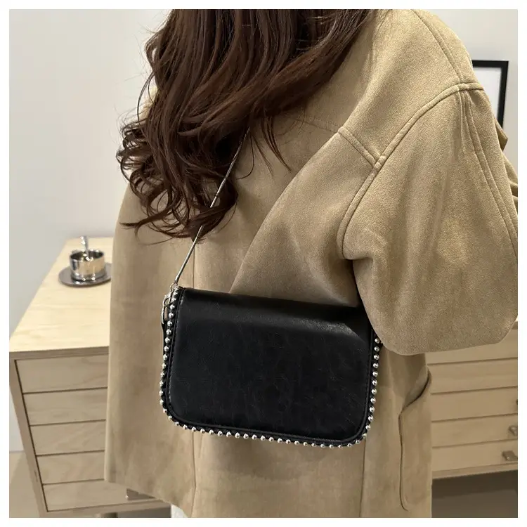 Red Square Shoulder Bag for Women 2025 Spring Summer luggage and leather goods — feature 11