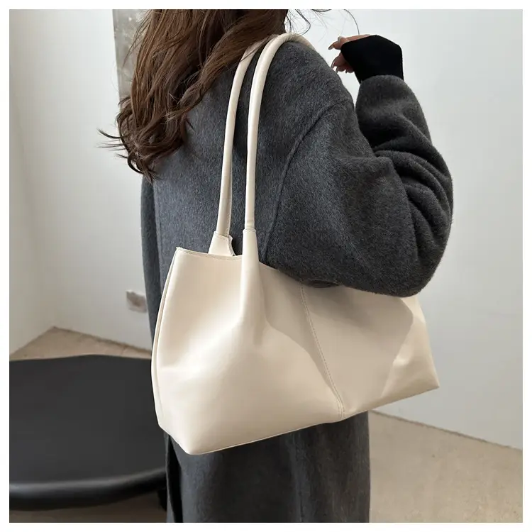 Black Leather Tote Bag with Handle for Women — feature 17