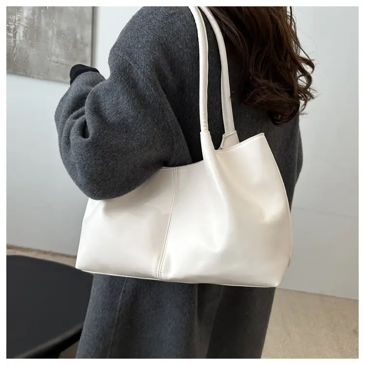 Black Leather Tote Bag with Handle for Women — feature 18