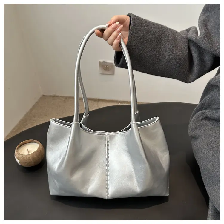 Black Leather Tote Bag with Handle for Women — feature 20