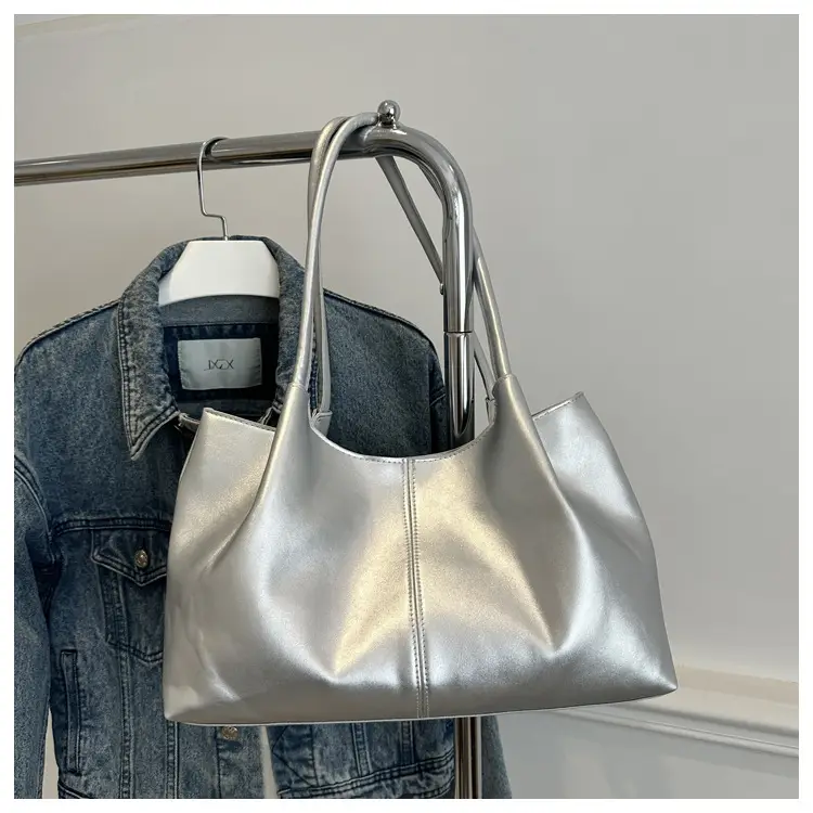 Black Leather Tote Bag with Handle for Women — feature 26