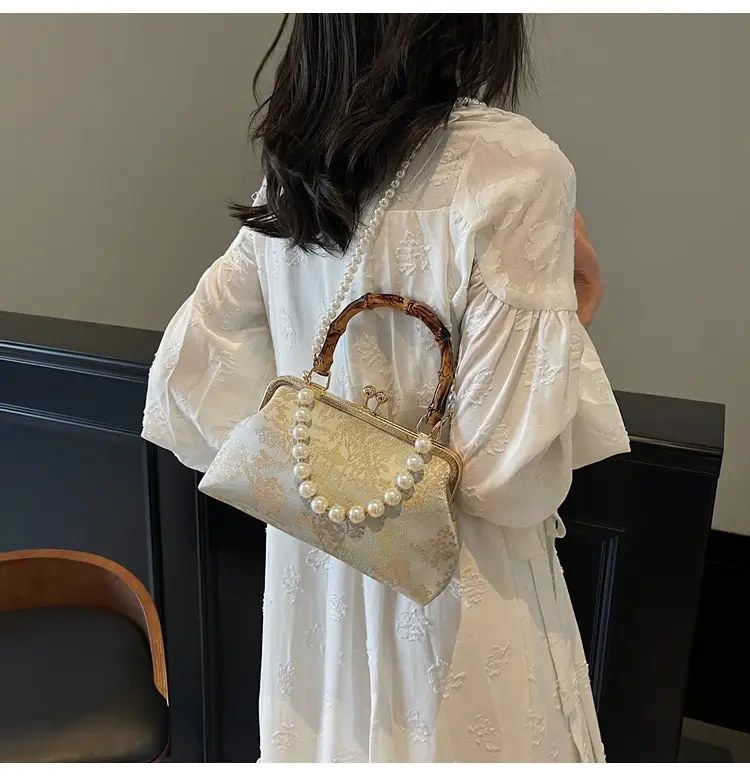 Women's Embroidered Pearl Handbag Antique Style — feature 13