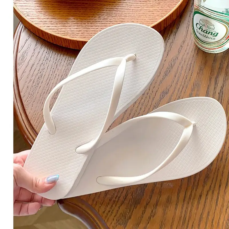 2025 Women's White Silicone Flip Flops Summer Beach Wear