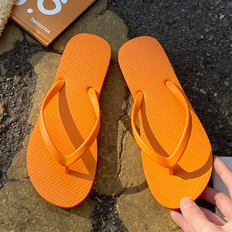 2025 Women's White Silicone Flip Flops Summer Beach Wear