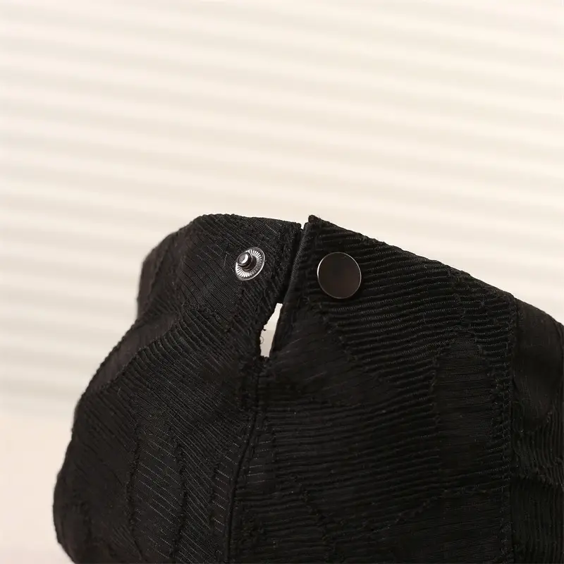 Women's Black Jacquard Cap for All Occasions — feature 7