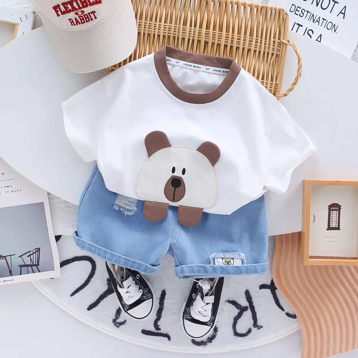 Baby Bear Print Capri Pants Summer Suit