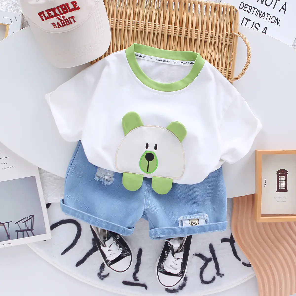 Baby Bear Print Capri Pants Summer Suit
