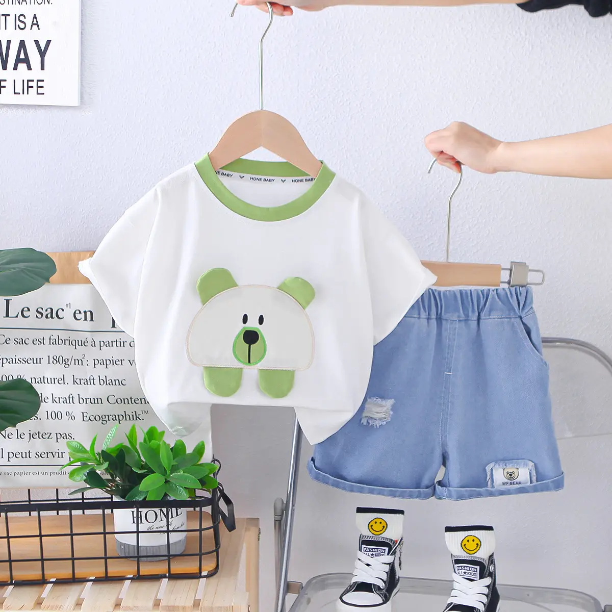 Baby Bear Print Capri Pants Summer Suit