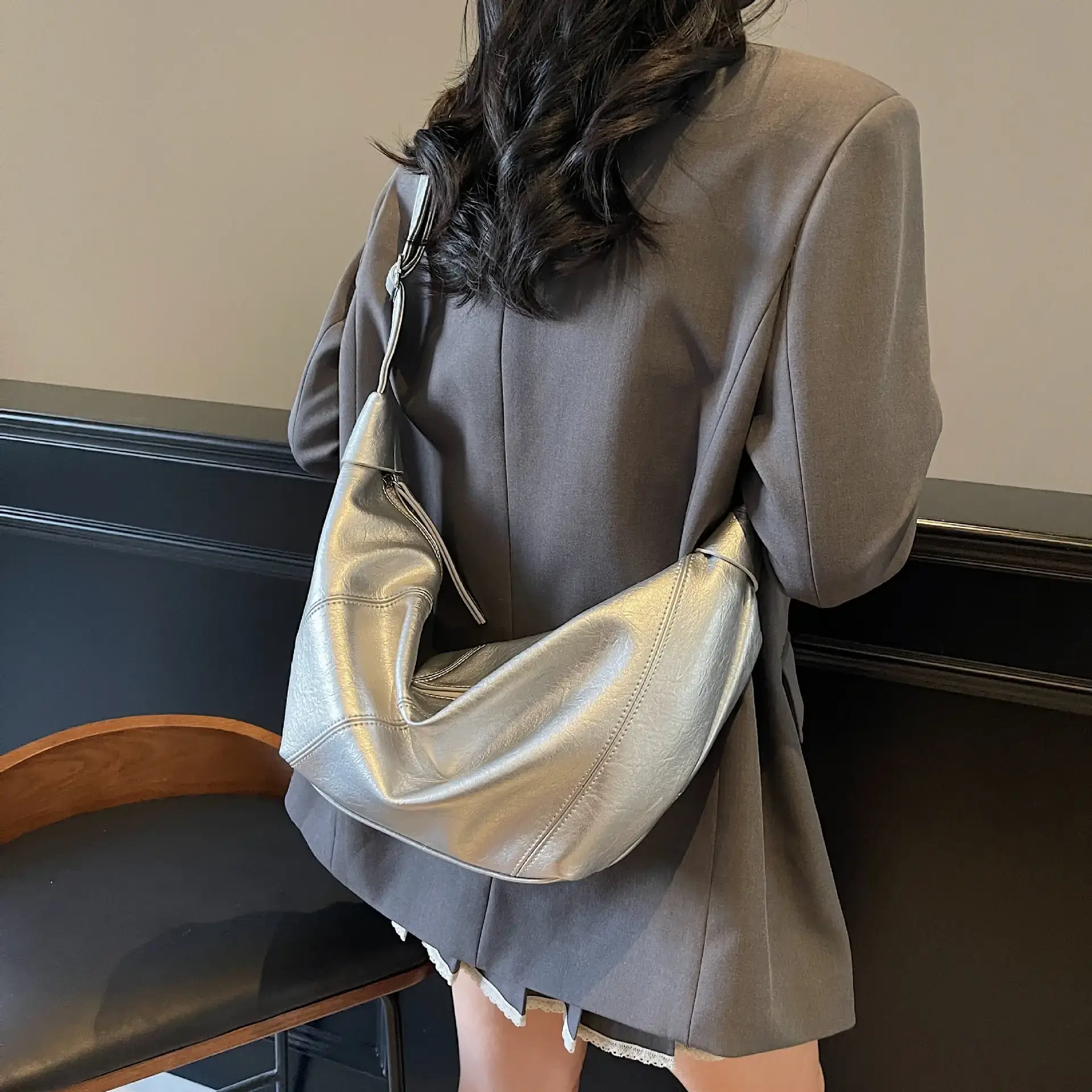 Silver Women's Shoulder Crossbody Bag Large Capacity 2025