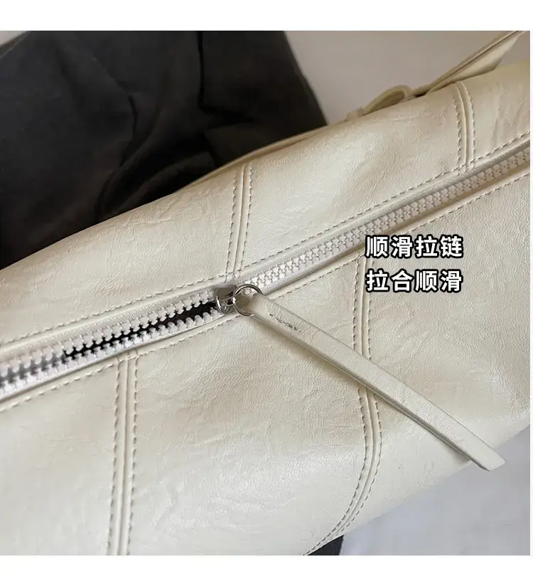 Silver Women's Shoulder Crossbody Bag Large Capacity 2025 — feature 4