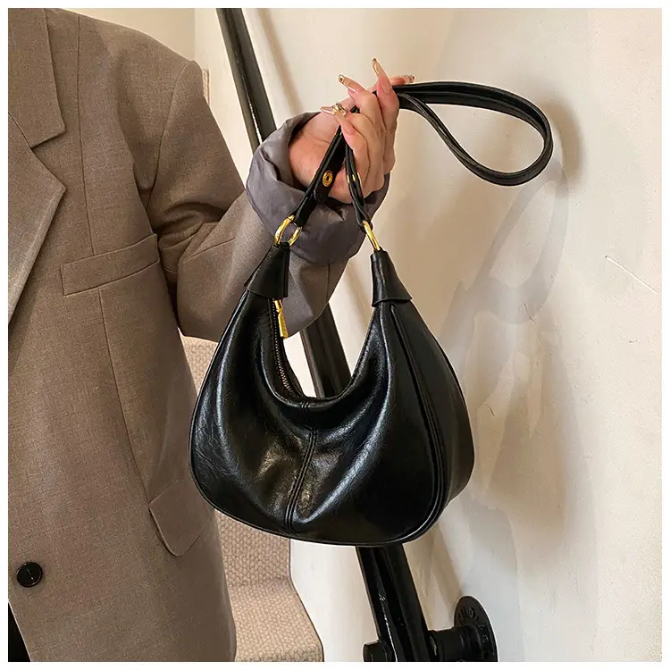 Black Glossy Crossbody Bag for Women 2025 — feature 19