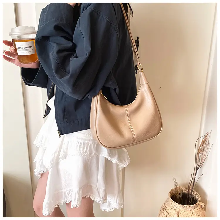 Black Glossy Crossbody Bag for Women 2025 — feature 29