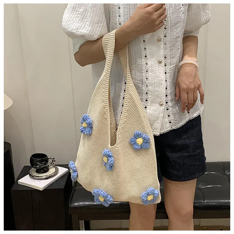 Women Knitted Shoulder Bag Pink Floral Spring Summer 2025 — feature 8
