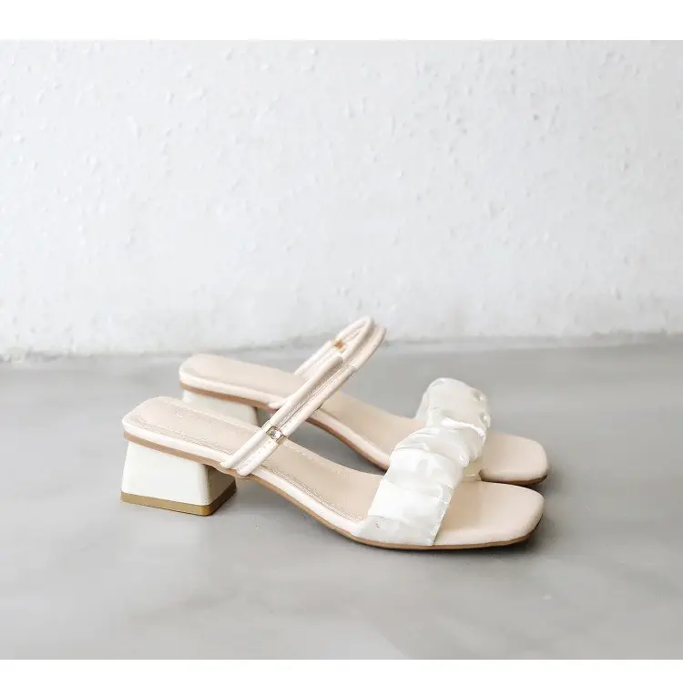 Fairy Style Sandals Women's Summer 2025 New Arrival Thick Heel Cyber Popular French Mid Heel High Heel Two-Wearing Sandals — feature 8