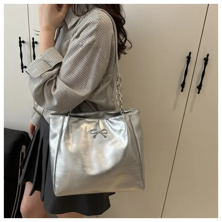 2025 Silver French Niche Shoulder Bag for Women — feature 12