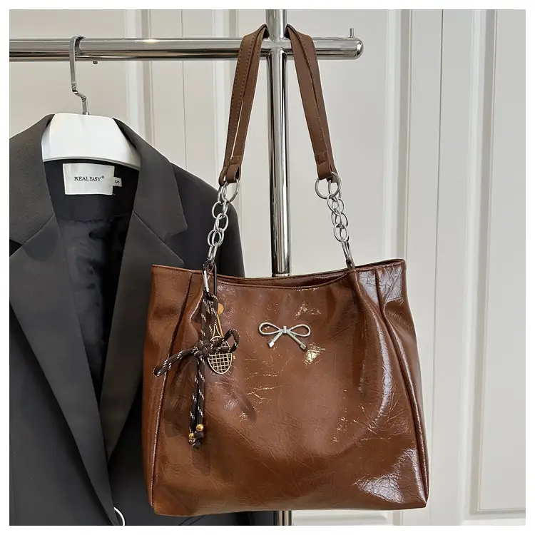 2025 Silver French Niche Shoulder Bag for Women — feature 21