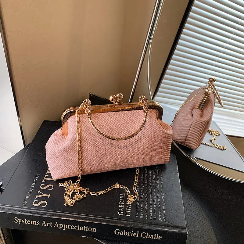 Women's Elegant Gold Chain Shoulder Bag 2025 Spring