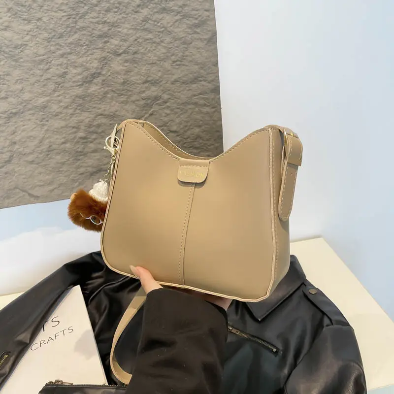 Trendy Beige Crossbody Bag with Pearl Drop - Image 5