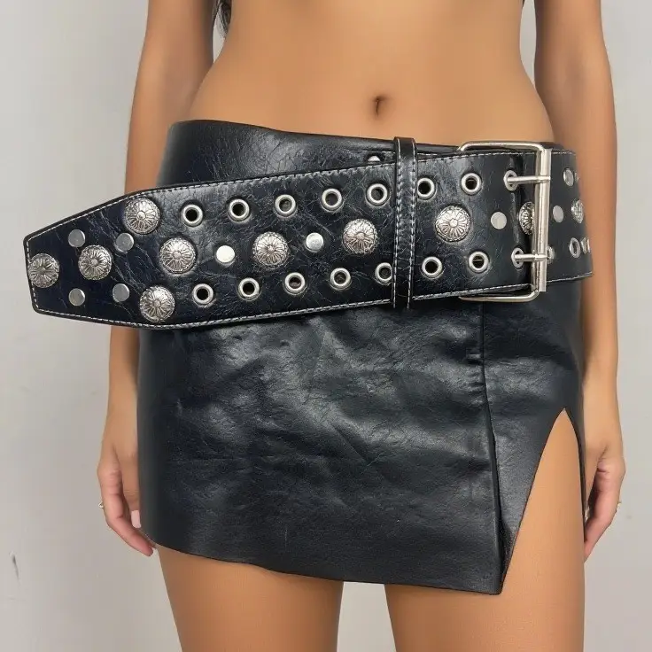 Black Rivet Belt for Women Retro Punk Y2K Fashion